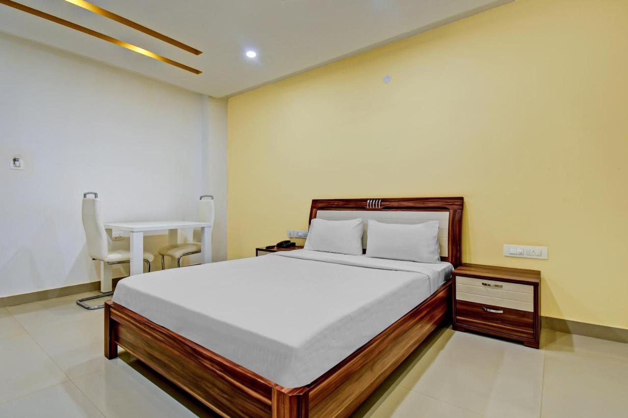 Hotel Rashi Comforts By Coastal Dine Dobbaspet Exteriér fotografie
